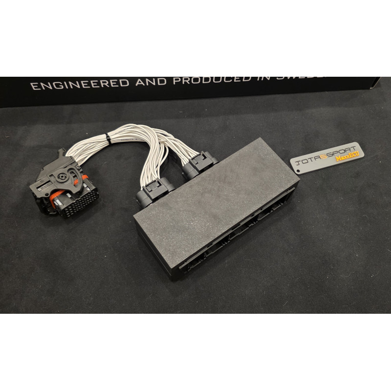 M54 MaxxECU Plug and Play Adaptor M54 MaxxECU Plug and Play Adaptor